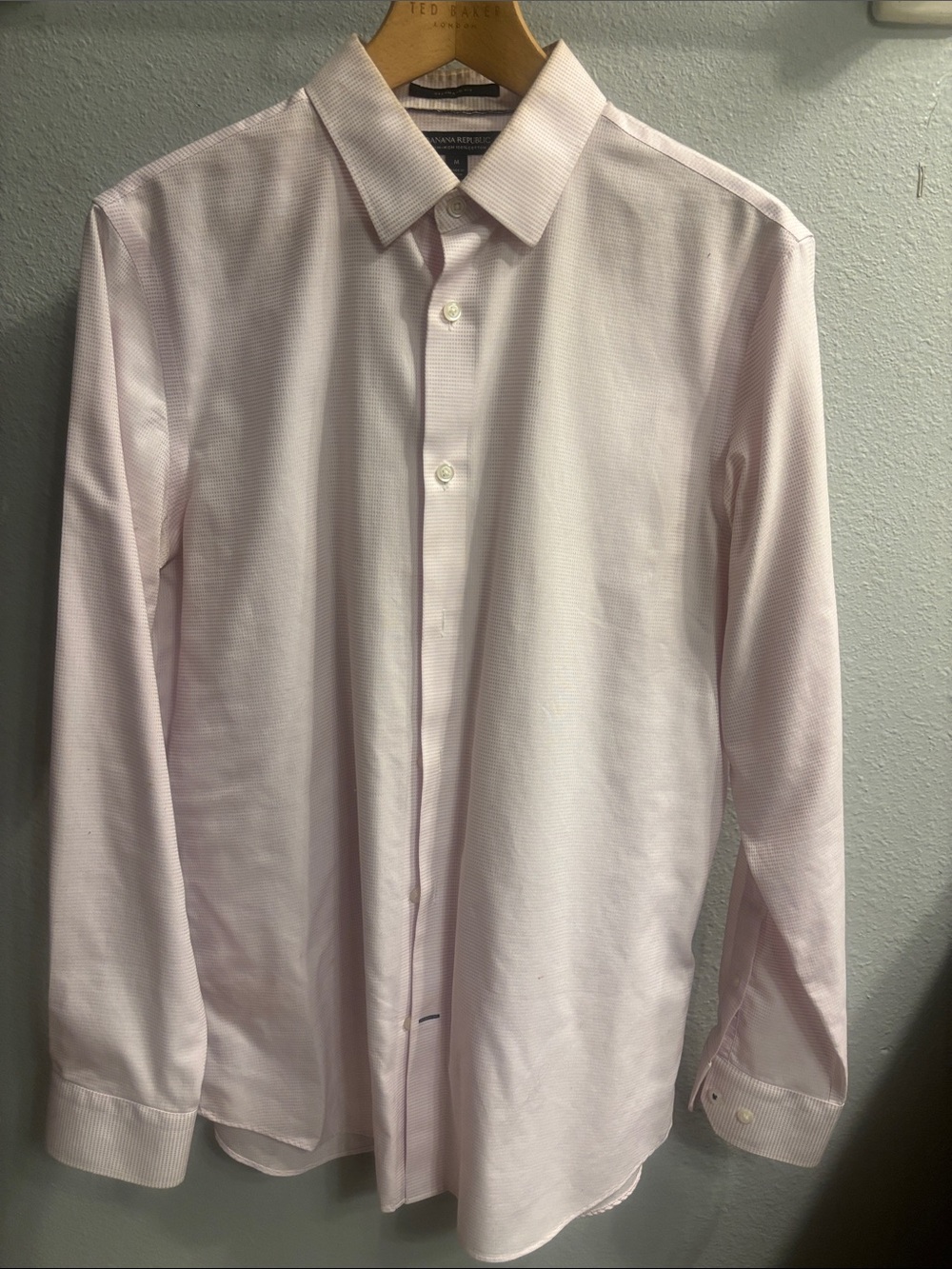 Banana Republic Light Pink Men's Dress Shirt - Classic Point Collar